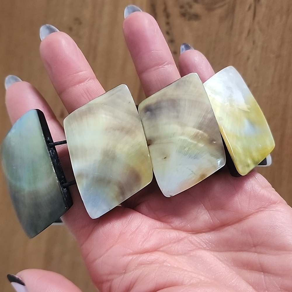 Elegant Abalone Shell Elastic Bracelet